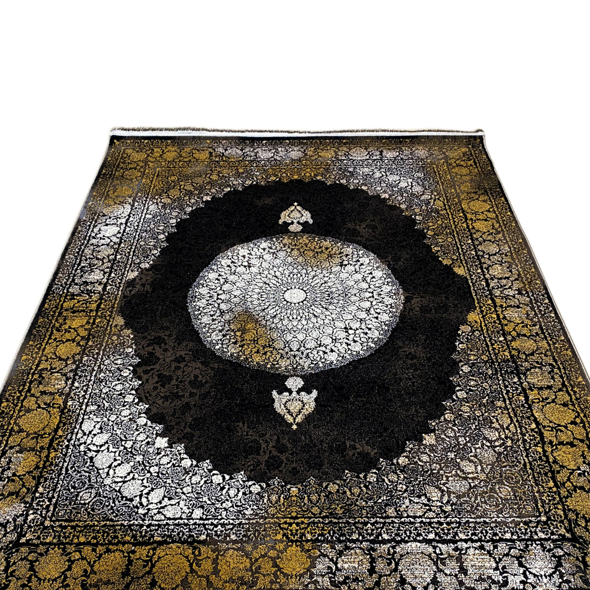 Orientteppich 170x240 cm frontal: schwarzer Kreis, silberne Struktur, goldene Zierelemente