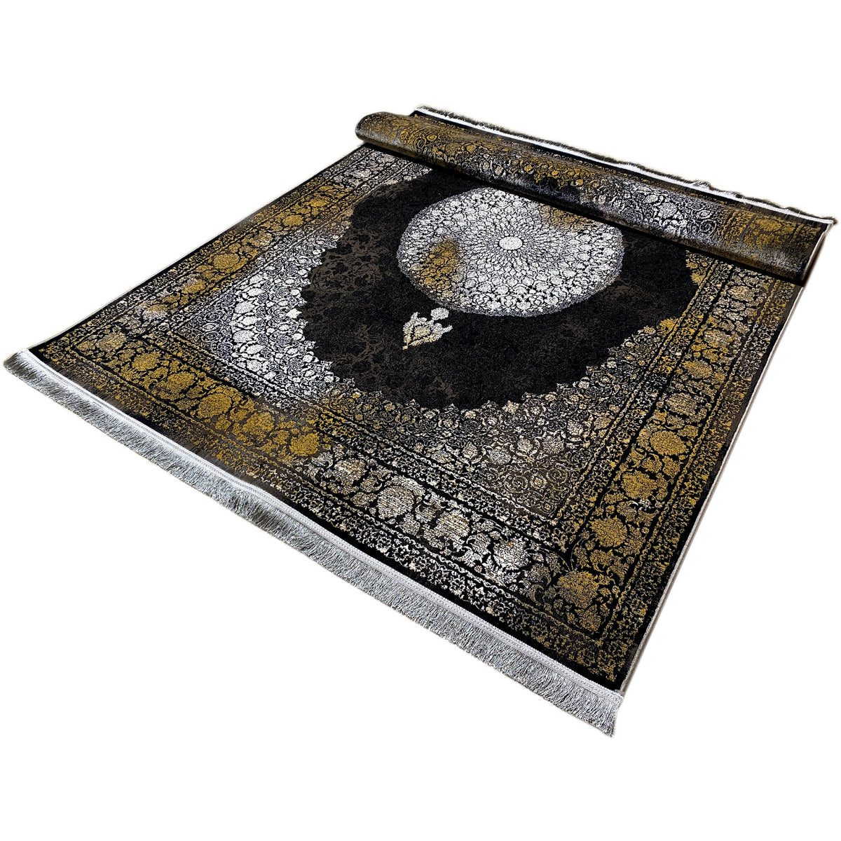 Orientteppich 170x240 cm aus der Schräglage: schwarzes Zentrum, silber-goldene Verzierungen