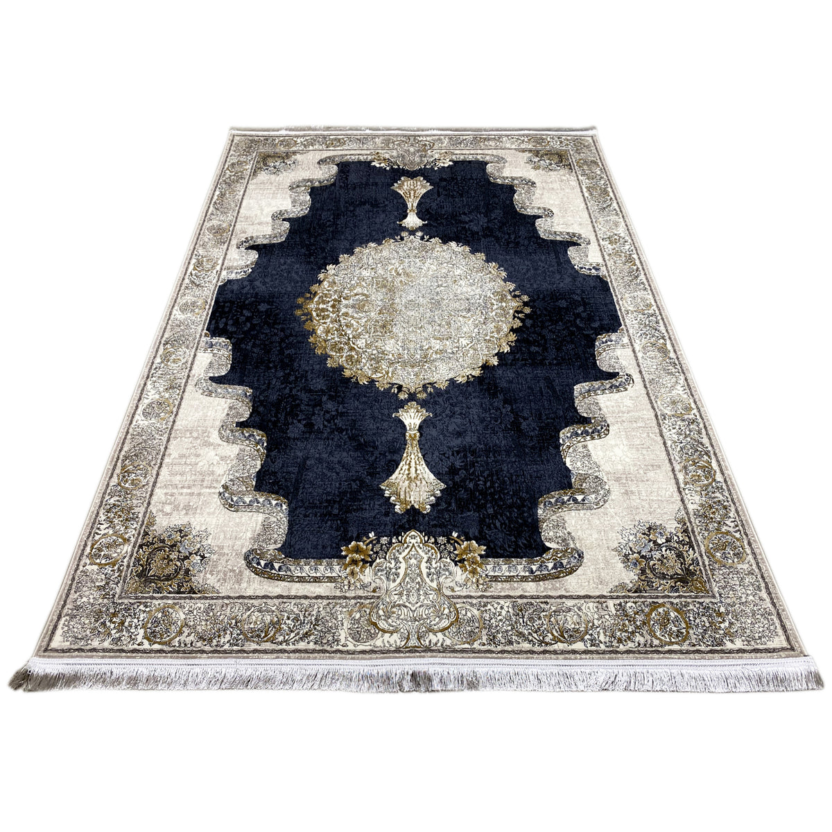 Teppich 170x240 cm frontal: dunkelblau, silberne Ornamente, zentrales Goldmuster