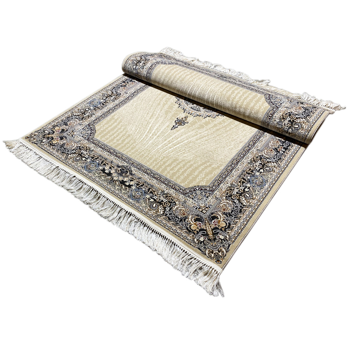 Gewebter Teppich gerollt aufgerollt: creme Muster, blau-silberne Ornamente, Fransen