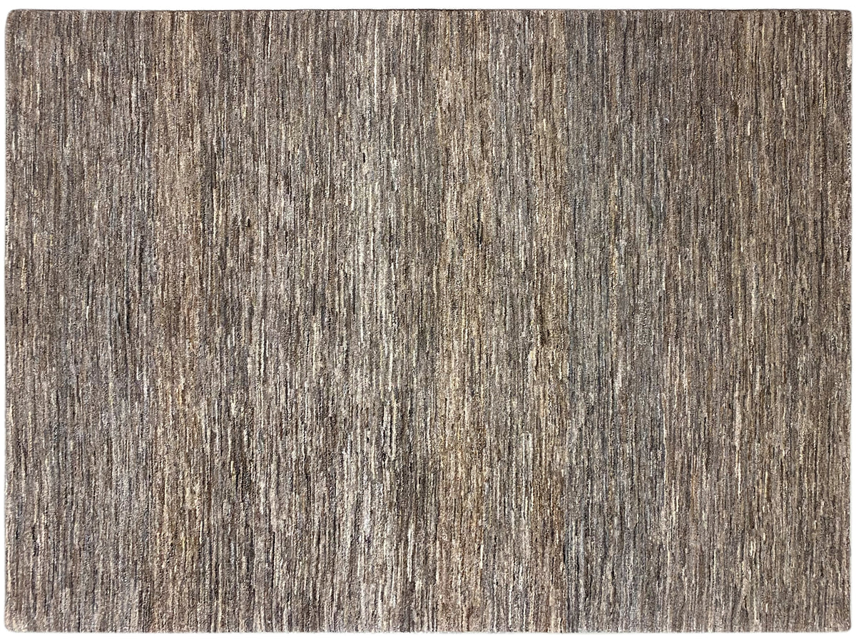 Teppich 243x168 mit rechteckigem Rand und melierter Grau-Braun Oberfläche.