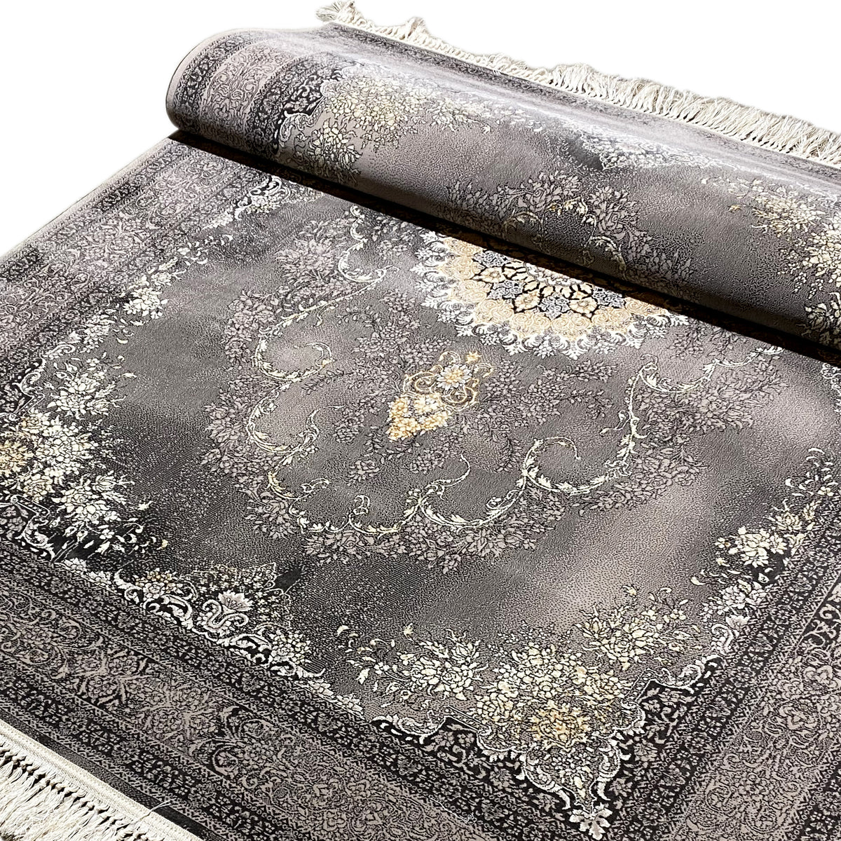 Kashan-Teppich 160x230 cm gerollt: graues Ornamentmuster mit goldfarbenen Highlights