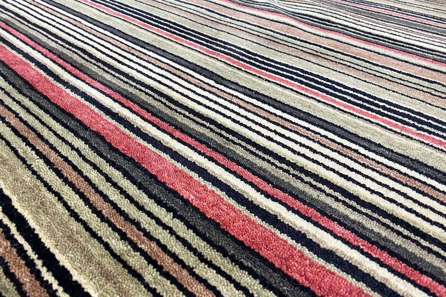 Gabbeh - Loom (141x205cm) - German Carpet Shop