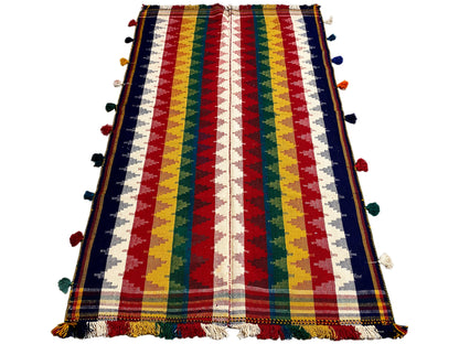 Esszimmer Jajim Teppich bunt gewebt mit traditionellen geometrischen Formen