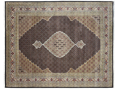 Luxuriöser Woll-Seide Teppich Indo Tabriz mit detailreichem Muster in Braun Tönen