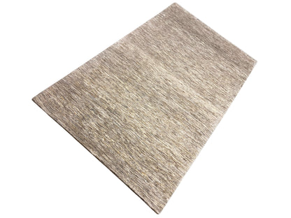 Pflanzengefärbter Gabbeh Teppich mit natürlicher Optik